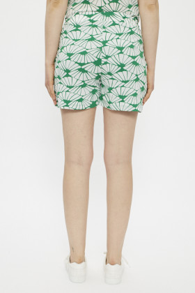 Short vert et blanc à motifs fleurs coupe standard