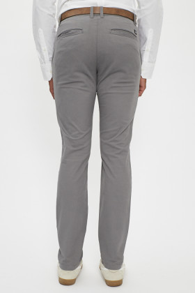 Pantalon chino slim gris clair