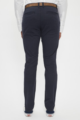 Pantalon chino slim bleu marine