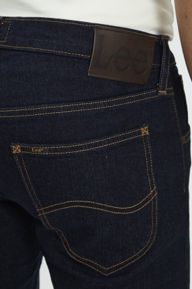 Jeans droit brut modèle Daren de Lee pour homme