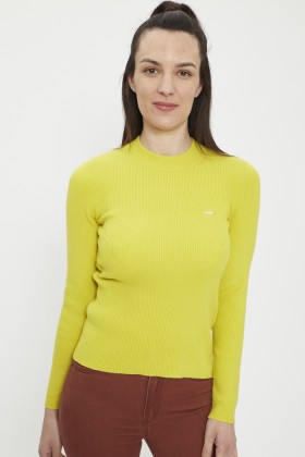 Pull côtelé jaune