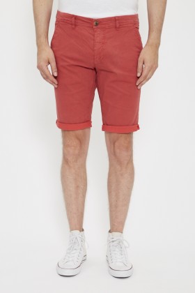 Short chino rouge 