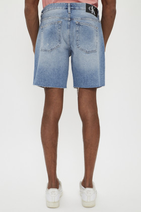 Short en jean usé