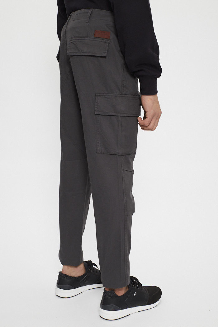 Pantalon cuir noir homme coupe classique avec lacets sur les côtés